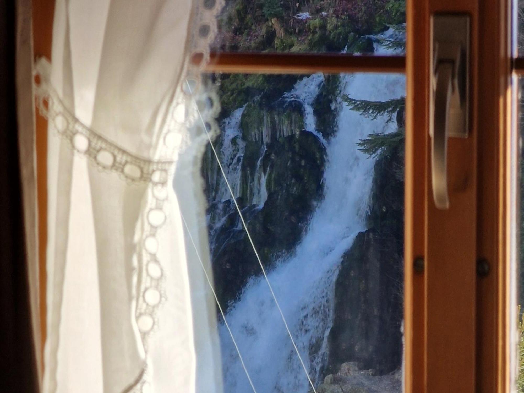 Cascade De Jaun Hotel Eksteriør billede